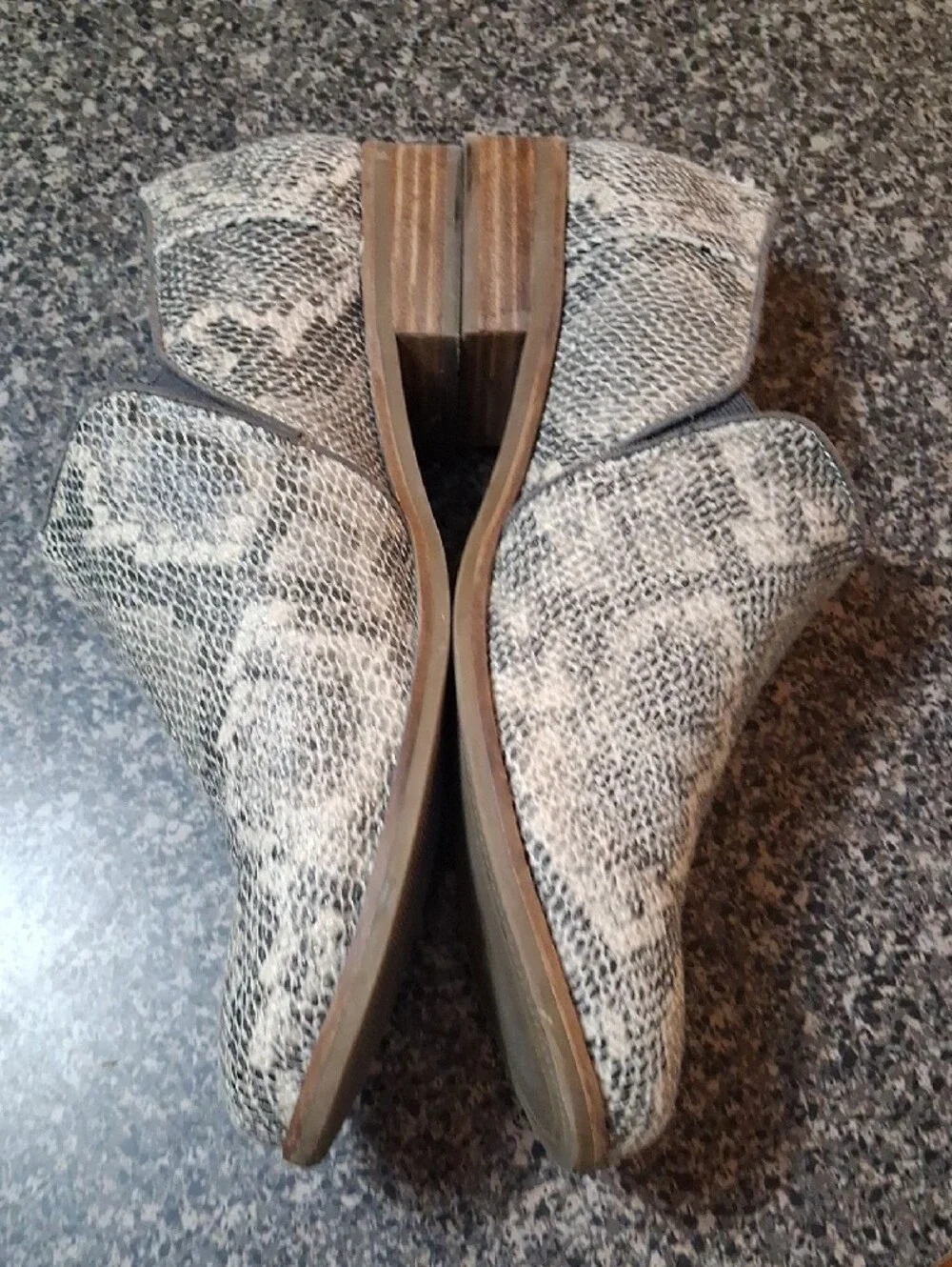 Toms Women's Snake-Print Slip-On Loafers in Black and Gray Size 10